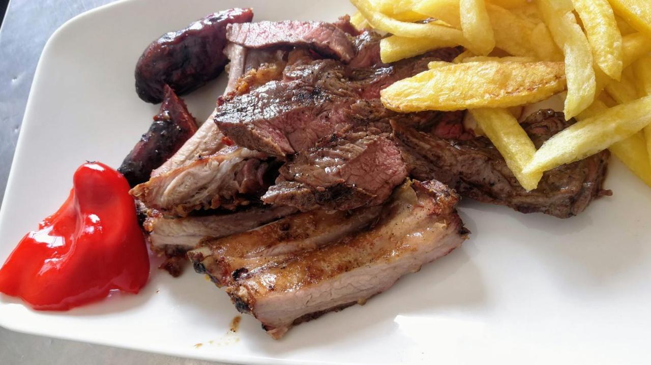ויגו Hostal Restaurante Rancheiro מראה חיצוני תמונה